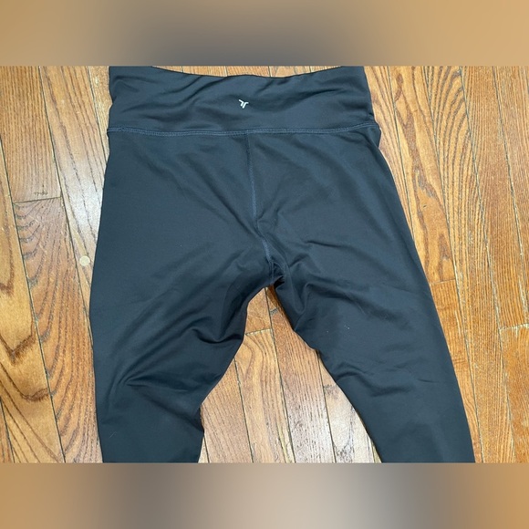 Old Navy Classic Black  Leggings - Picture 2 of 5